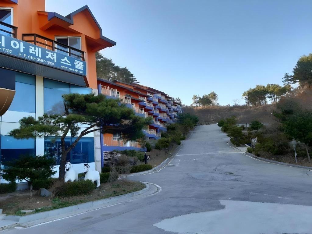פיאונגצ'אנג Hyundai Elliot Hotel And Resort מראה חיצוני תמונה